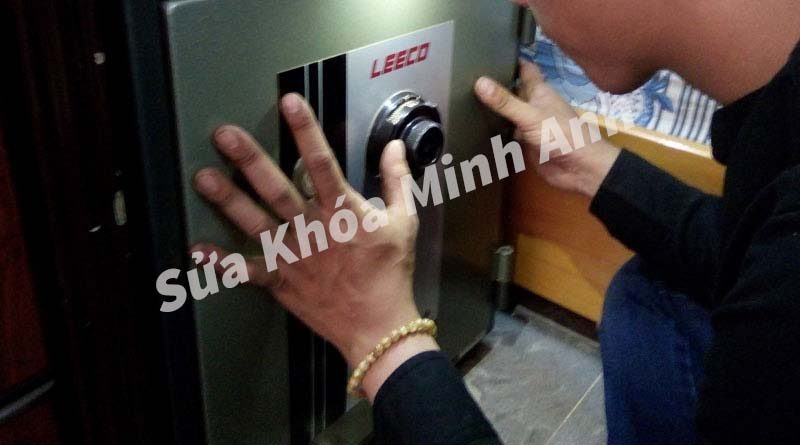 Mở két sắt nhà vườn tại Châu Đức